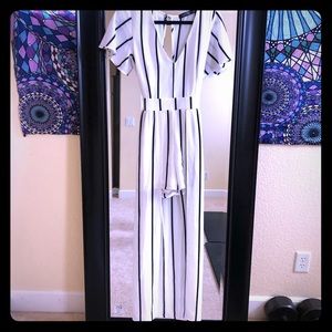 Shorts Romper w/ dress “ cape”